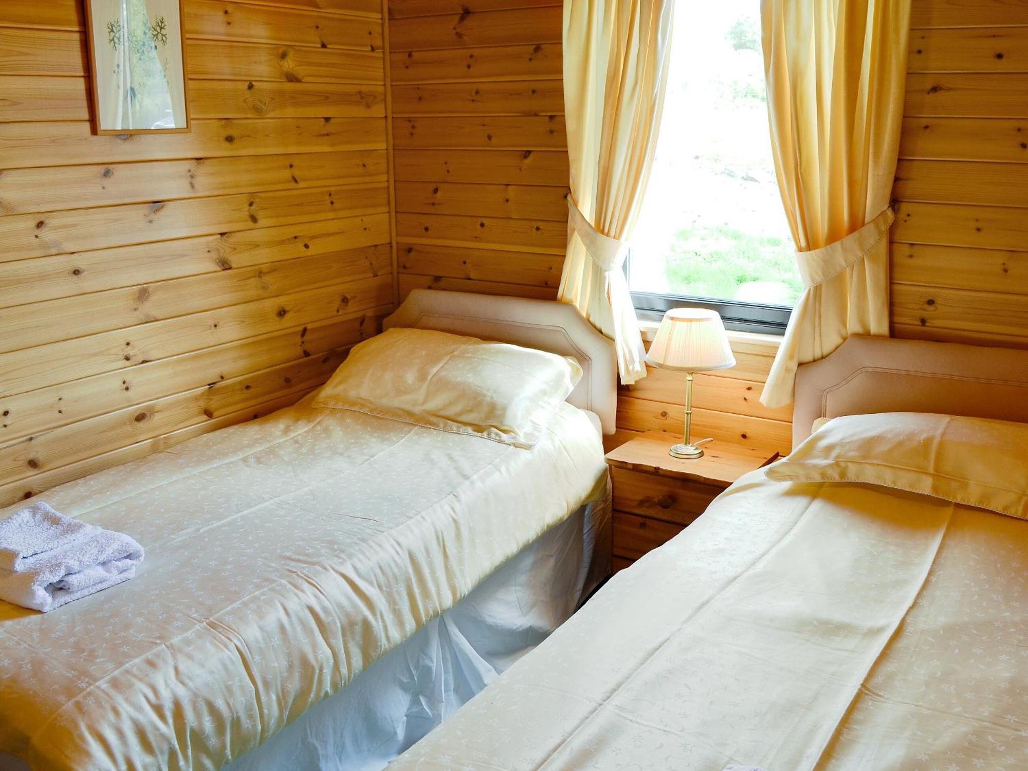 Larch Cottage - S4428 Kirkton of Glenisla Экстерьер фото